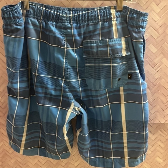 O’Neill swim trunks, men’s size medium, board shorts, with mesh, 3 pockets​​​ - Picture 5 of 8